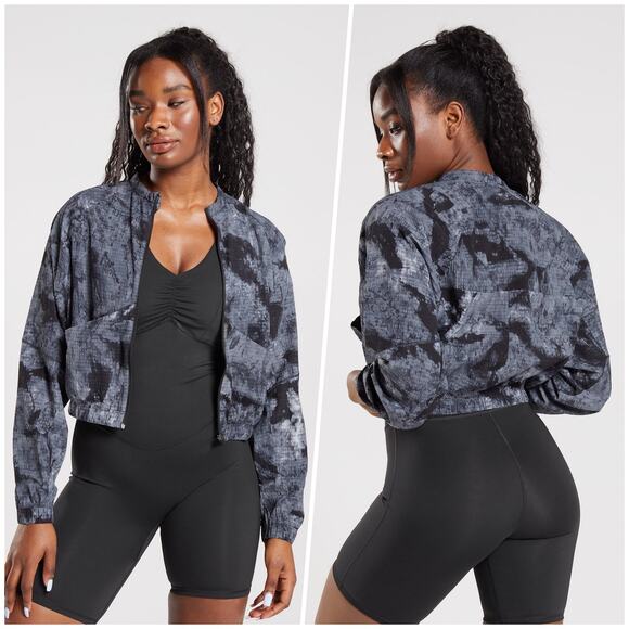 Gymshark | Women | Elevate Woven Grey Spray Dye Cropped Athletic Jacket | Small - Picture 10 of 10